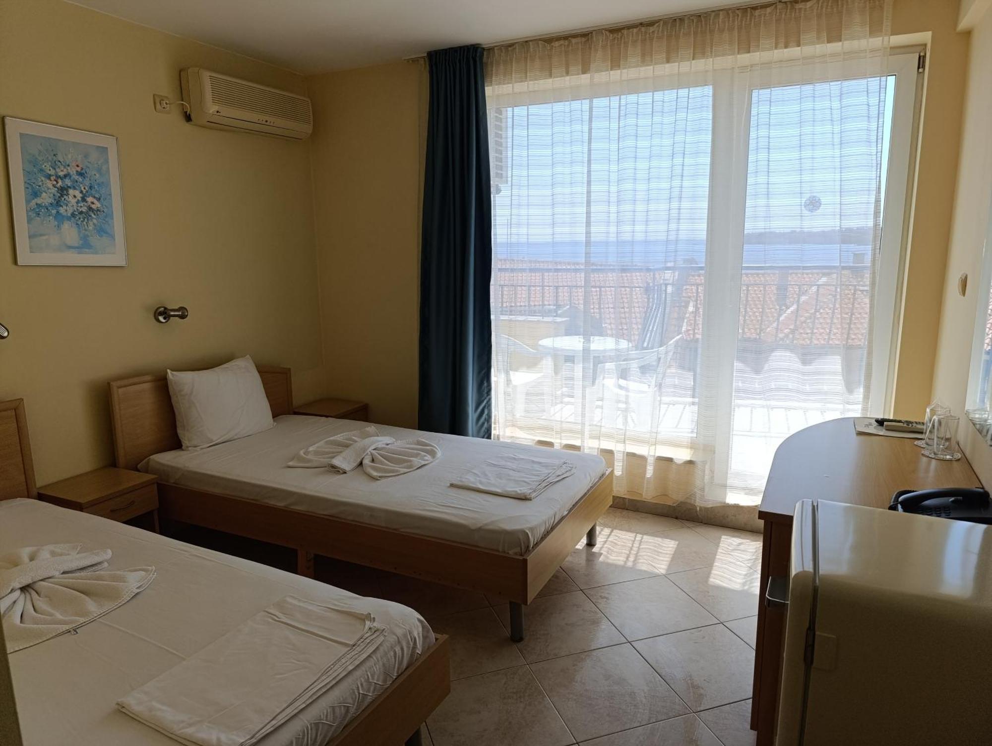 Семеен Хотел Бриз Sozopol Eksteriør billede
